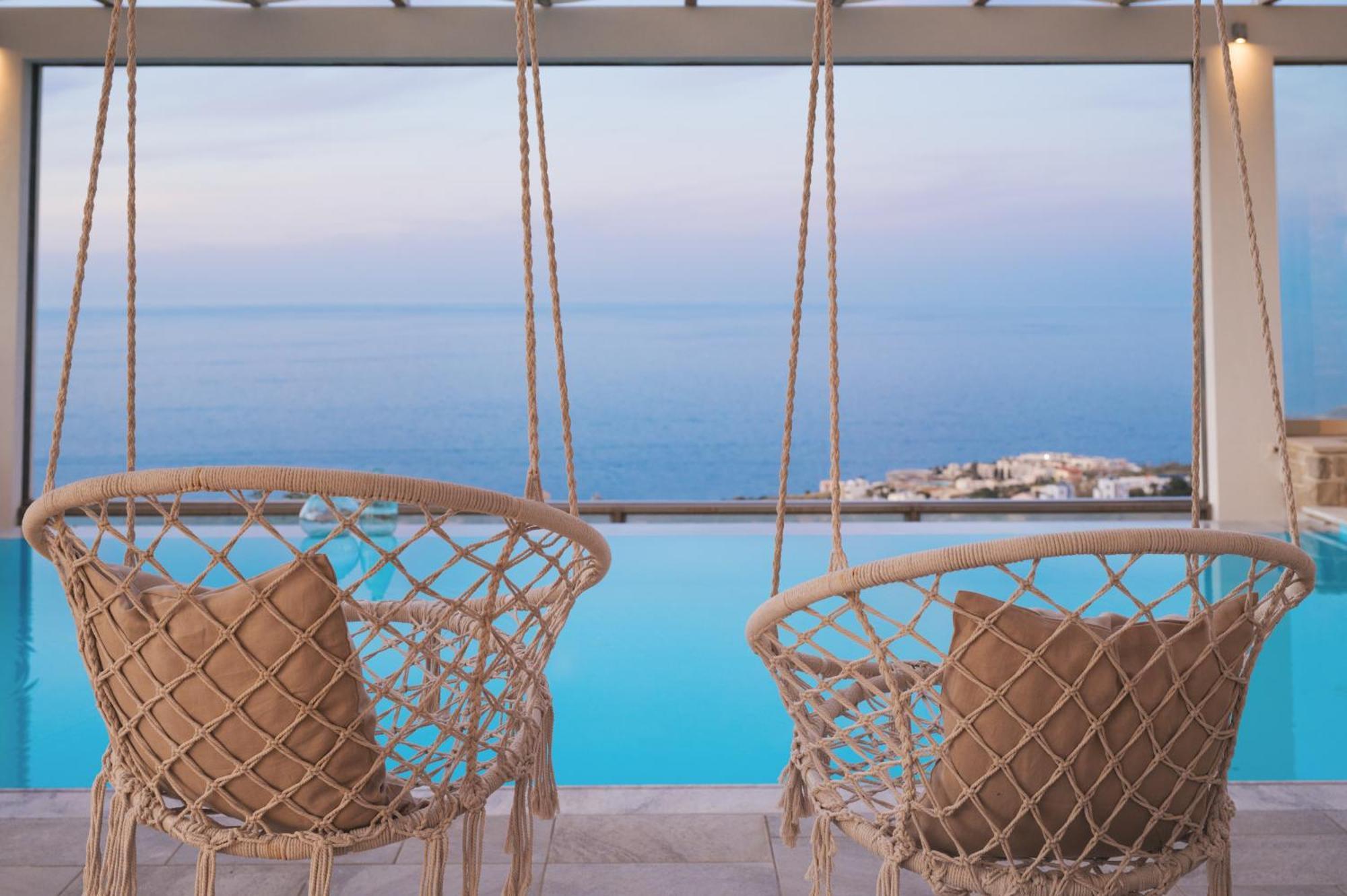 Minimalist Mediterranean Blue Key Villa With Sea View & Infinity Heated Pool 阿齐亚·佩拉加 外观 照片