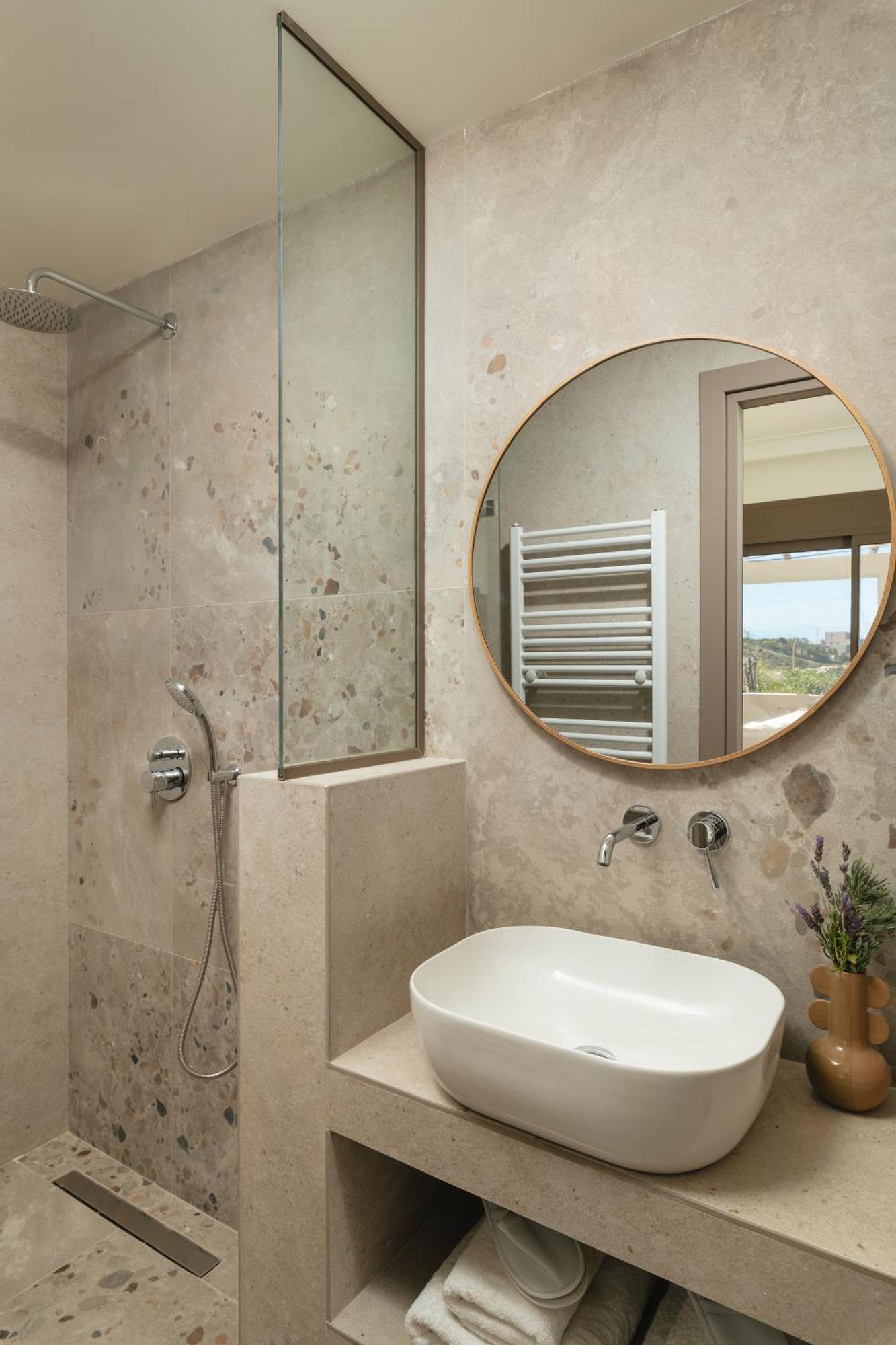 Minimalist Mediterranean Blue Key Villa With Sea View & Infinity Heated Pool 阿齐亚·佩拉加 外观 照片